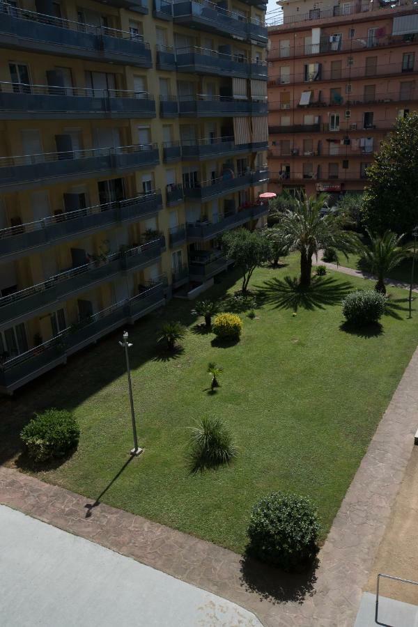 Apartamento Cerca Del Mar 布拉内斯 外观 照片